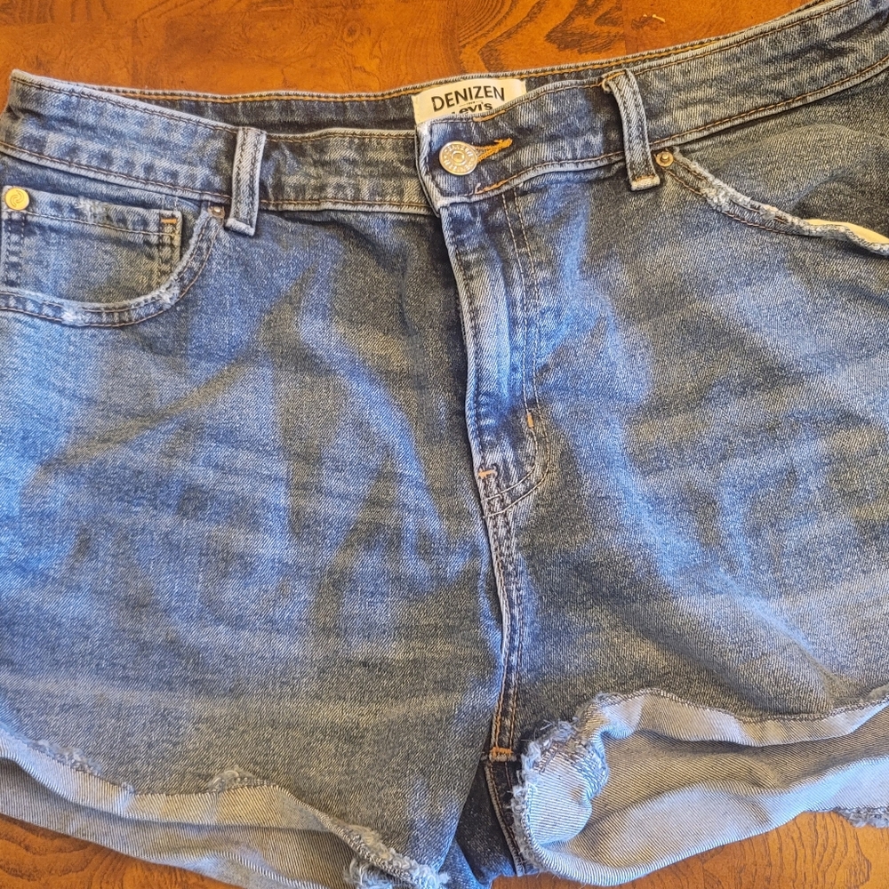 Levi's Denizen Denim Shorts